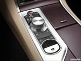  Gear shifter/center console photo