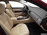  Passenger seat photo