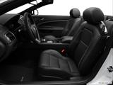  Front seats from Drivers Side photo
