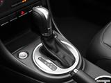 Gear shifter/center console photo