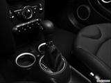  Gear shifter/center console photo