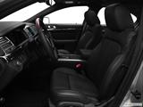  Front seats from Drivers Side photo