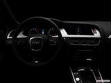  Centered wide dash shot photo