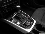  Gear shifter/center console photo
