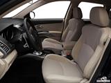  Front seats from Drivers Side photo