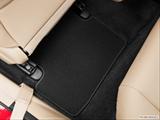  Rear driver's side floor mat. Mid-seat level from outside looking in photo