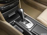  Gear shifter/center console photo