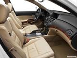  Passenger seat photo