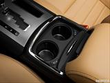  Cup holders photo