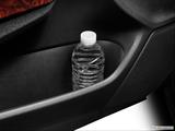  Cup holder prop (tertiary) photo