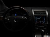  Centered wide dash shot photo