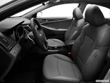  Front seats from Drivers Side photo