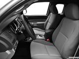  Front seats from Drivers Side photo
