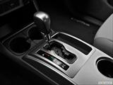  Gear shifter/center console photo