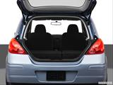  Hatchback & SUV rear angle photo