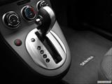  Gear shifter/center console photo