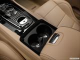  Cup holders photo