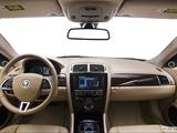  Dashboard, center console, gear shifter view photo