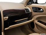  Glove box open photo