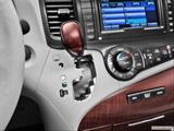  Gear shifter/center console photo