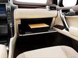  Glove box open photo