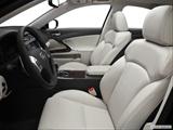  Front seats from Drivers Side photo