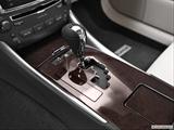  Gear shifter/center console photo