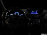  Centered wide dash shot photo