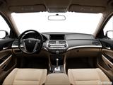  Dashboard, center console, gear shifter view photo