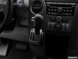  Gear shifter/center console photo