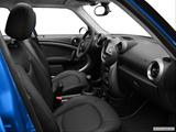  Passenger seat photo