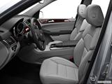  Front seats from Drivers Side photo