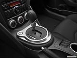  Gear shifter/center console photo