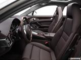  Front seats from Drivers Side photo
