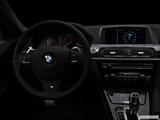  Centered wide dash shot photo