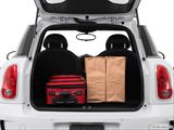  Trunk props photo