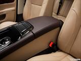  Front center console with closed lid, from driver's side looking down photo