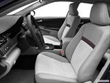  Front seats from Drivers Side photo