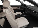  Passenger seat photo