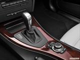  Gear shifter/center console photo