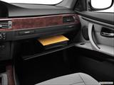 Glove box open photo