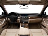  Dashboard, center console, gear shifter view photo