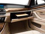  Glove box open photo