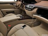 Zune and auxiliary jack photo