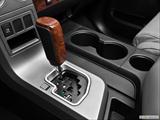  Gear shifter/center console photo