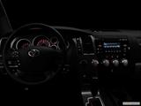  Centered wide dash shot photo