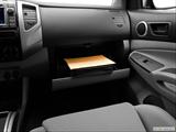  Glove box open photo