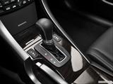  Gear shifter/center console photo