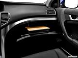  Glove box open photo