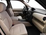  Passenger seat photo